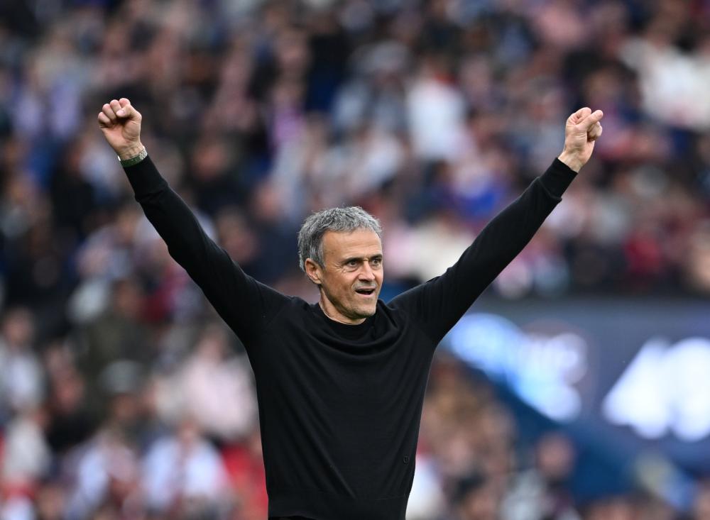 中脱颖而出 中脱颖而出